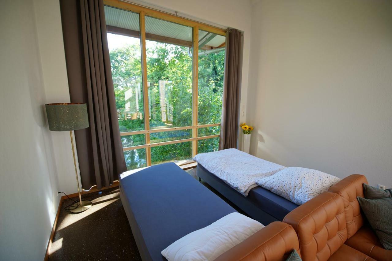 Gaestewohnung Hardinghaus Am Teich 瓦伦多夫 外观 照片