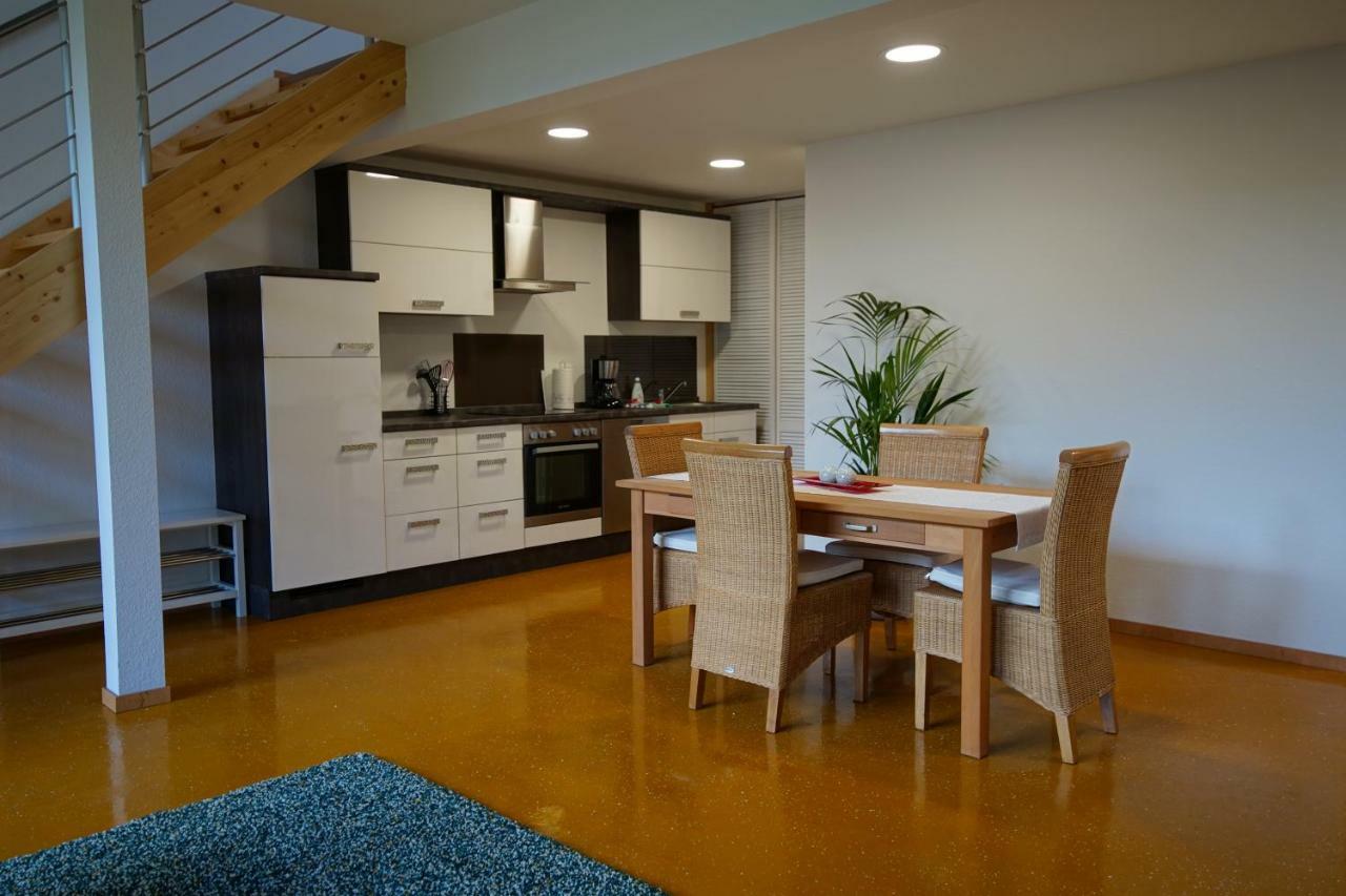 Gaestewohnung Hardinghaus Am Teich 瓦伦多夫 外观 照片