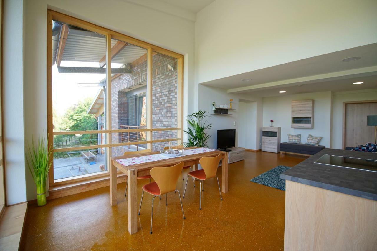 Gaestewohnung Hardinghaus Am Teich 瓦伦多夫 外观 照片